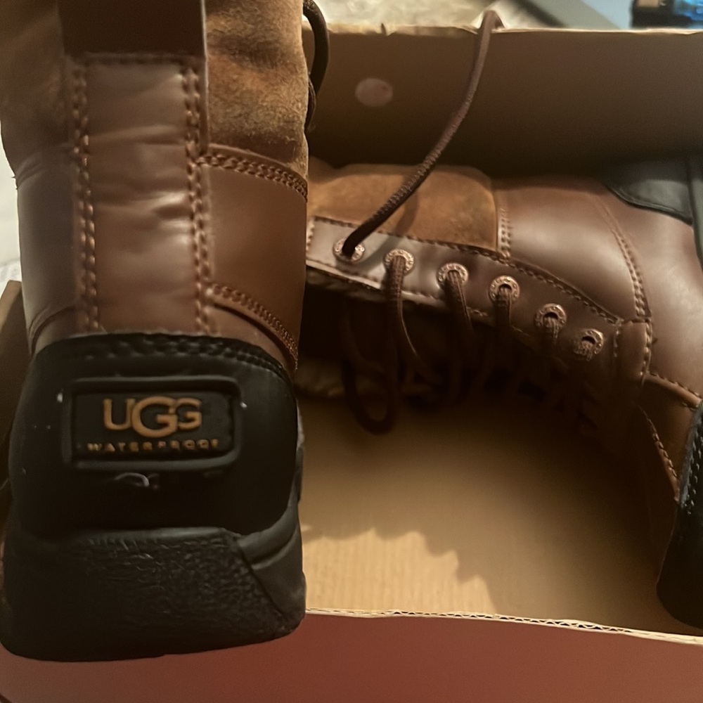 Butte kids uggs - Picture 2 of 4